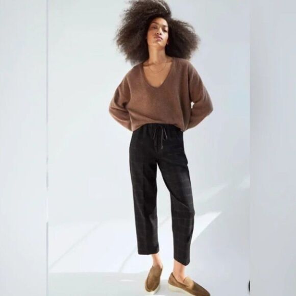 Aritzia The Group Babaton Jimmy pants - Picture 3 of 11